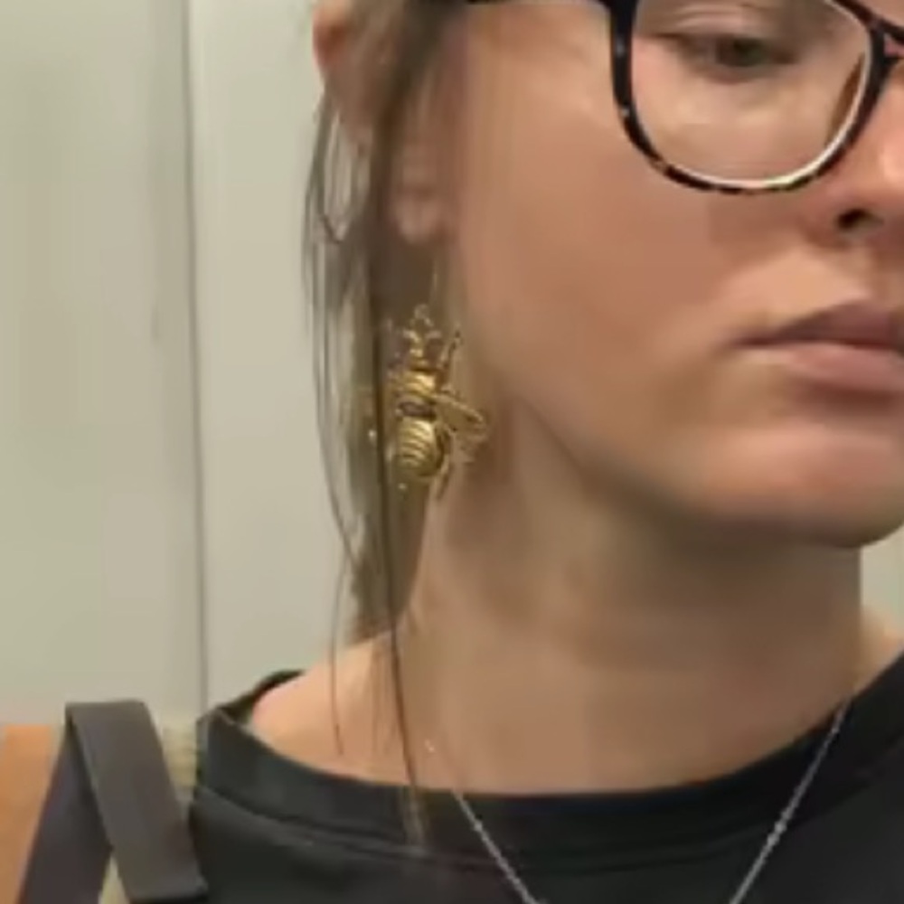 Gold Bee Dangle Earrings Unique Jewelry - Picture 8 of 11